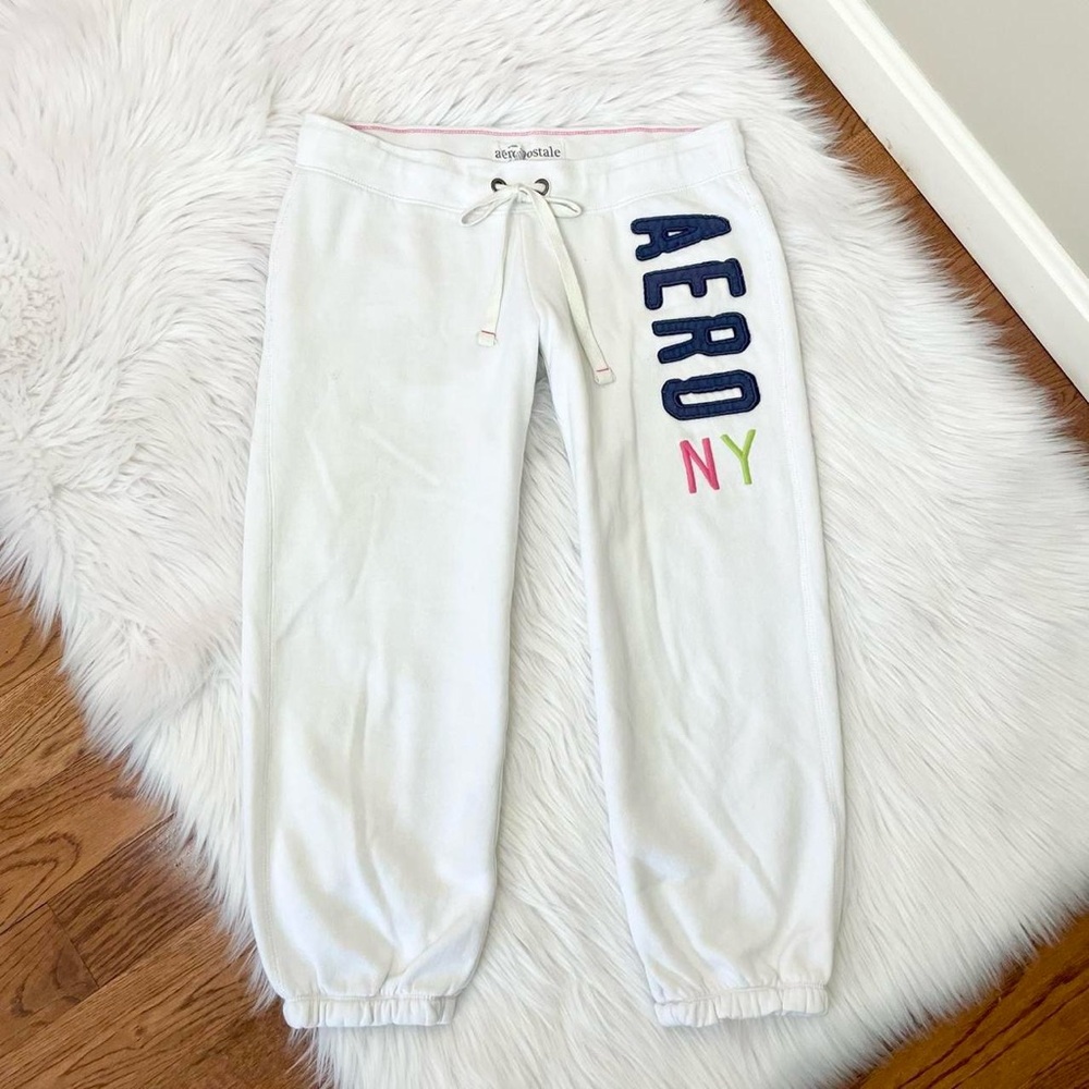 Vintage Y2K white sweatpants 🏝️ by Aeropostale